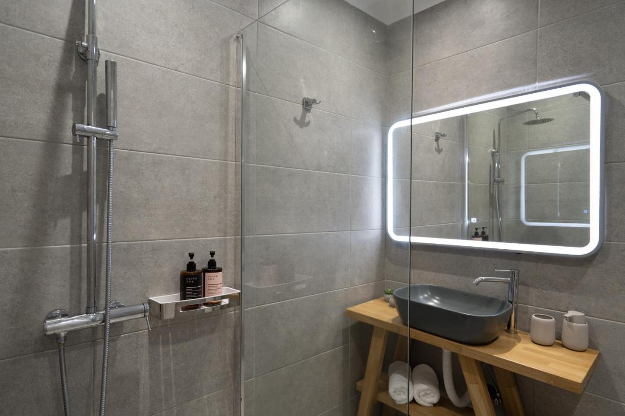 Akri Suites Vourvoúlos Esterno foto